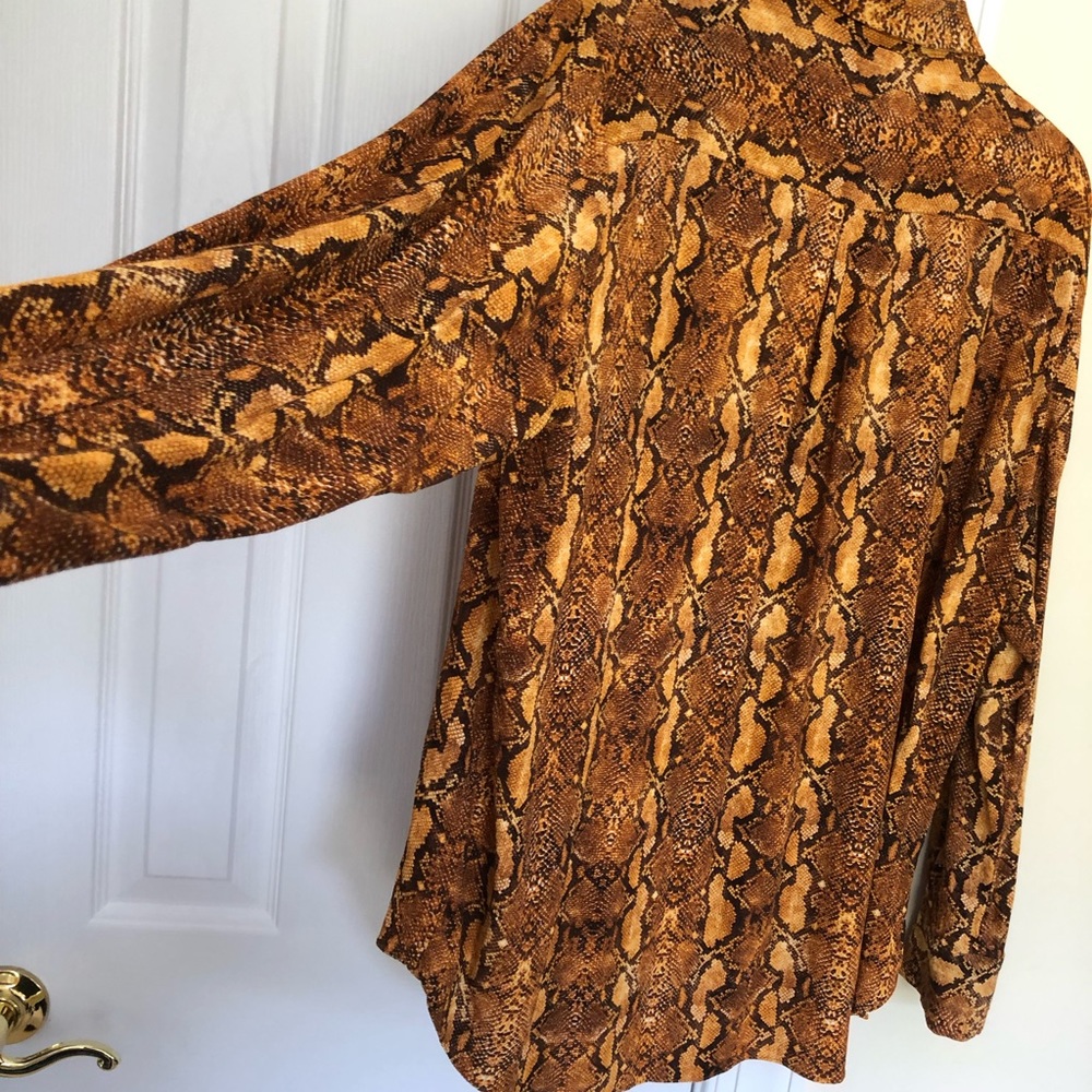 Zara Button Down Shirt Size Xl, Python Print. - image 6